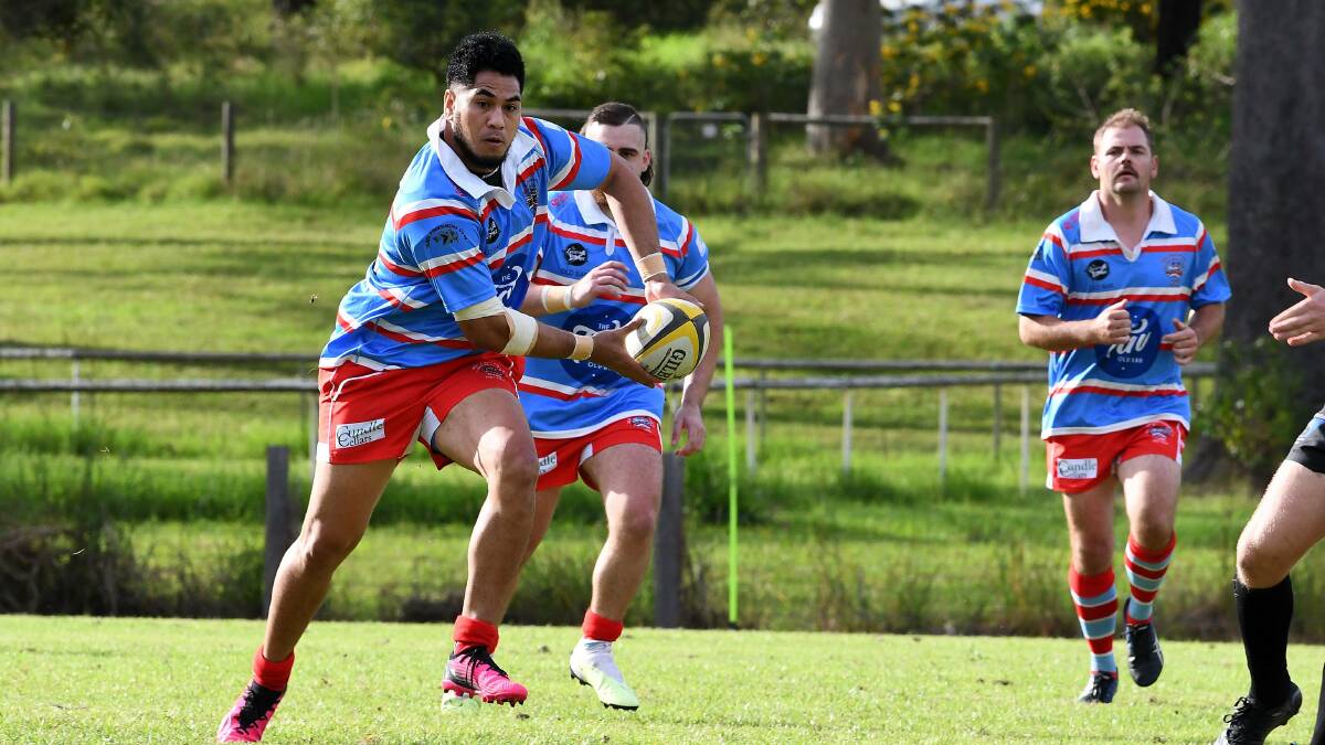 Centre Tulia Fifita gets into some space for the Old Bar Clams in the clash against Wallamba at Nabiac.